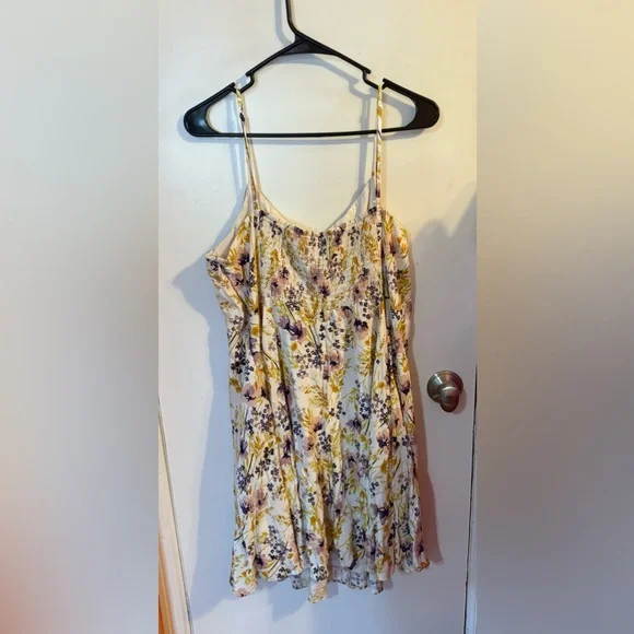 Old Navy Floral Spaghetti Strap Dress - Picture 2 of 3
